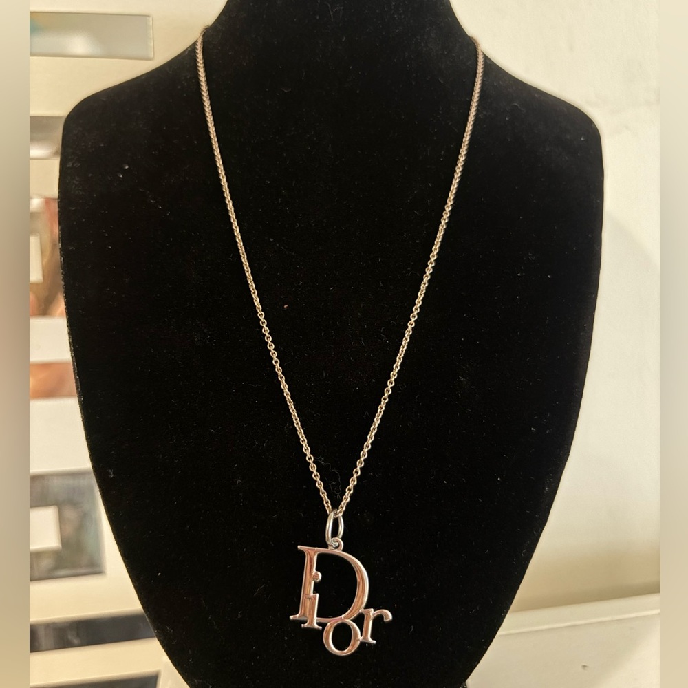 Tiffany & Co Sterling Silver 16” Chain /w Dior Silver Letter 'Dior' Pendant